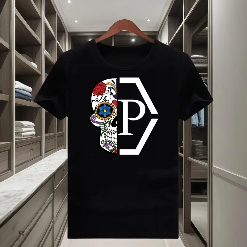 Camiseta Clássica da Moda com Estampa de Meio Crânio e Flores, Nova Coleção 2025, Manga Curta, Gola Redonda, Para Homens e Mulheres