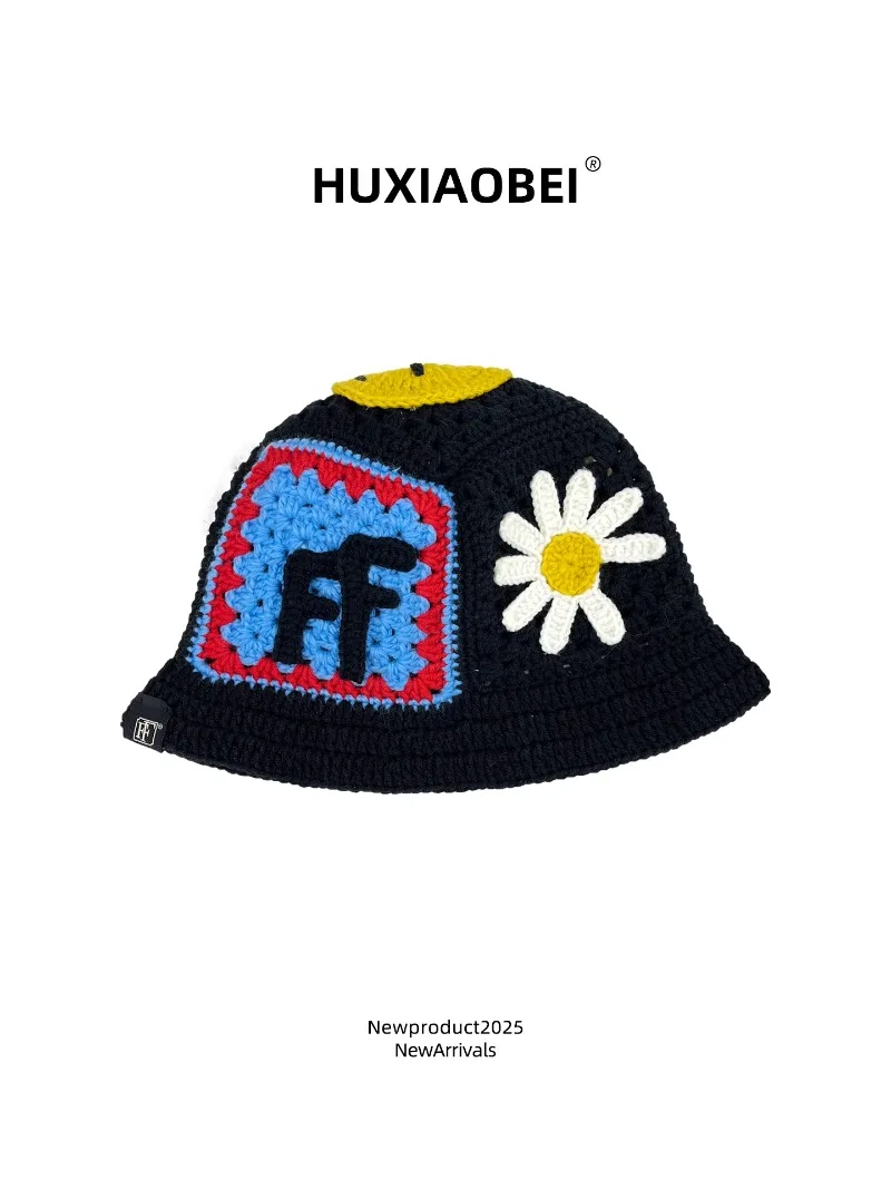 Korean Handmade Crocheted Flower Bucket Hat Women Spring Summer Travel Big Size Smile Face Personalized Knitted Bucket Hat view 3