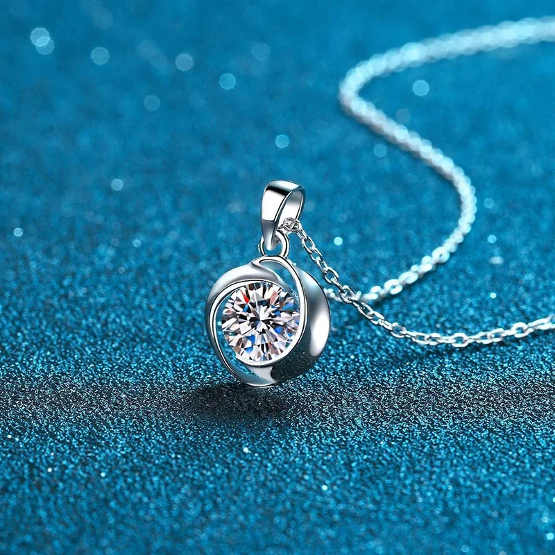 

18K Платиновый бриллиантовый Сердце океана счастливый четырехлистный клевер Муассанит с покрытием PT950 приблизительная цепочка до ключиц 1 карат