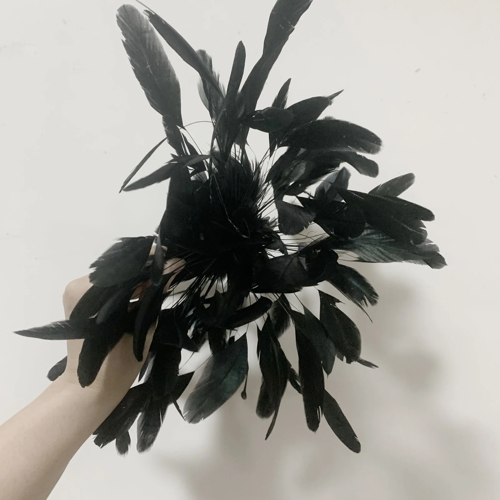 Elegant Women Large Handmade Feather Fascinator Hat Cocktail Wedding Party Church Headpiece Headwear Hair Clip Accessories