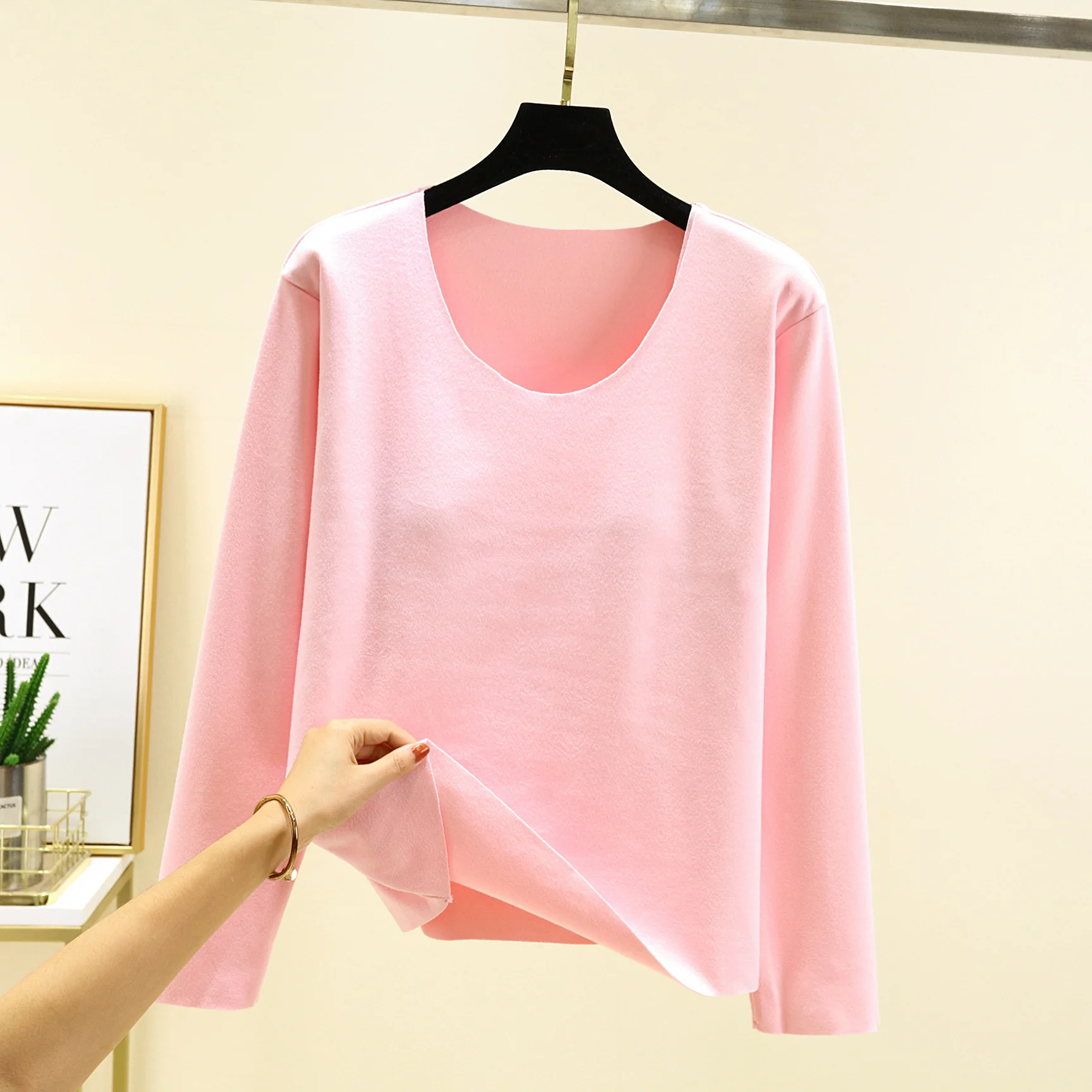 De Rong Chest Cushion Round Neck Long Sleeve Warm Bottom Shirt Women's Autumn and Winter New Solid Color Plush Slim Fit T-shirt image 3