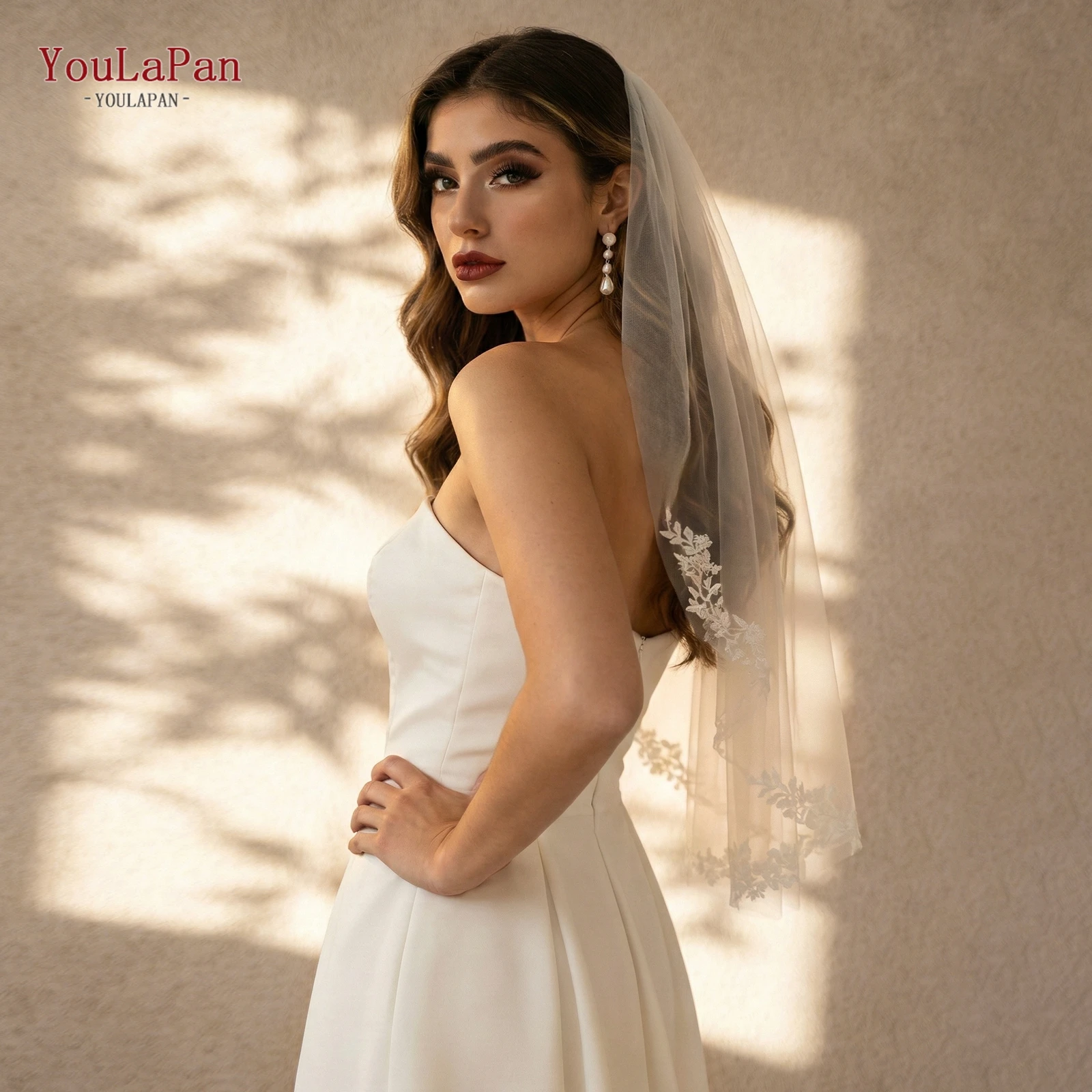 TOPQUEEN Lace Edge Bridal Veil Simple Elegant Veil Short Soft Tulle Wedding Accessories Complementos De Boda Customizable V104