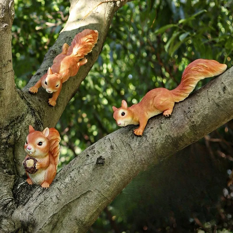 Resin Squirrel Statue Outdoor Garden Decor Animal Sculpture Forest Theme Ornament Durable Yard Art Figure Patio Lawn Home Gift
