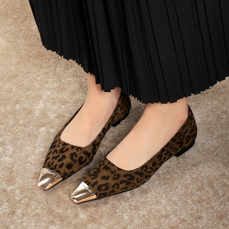 

Women's new spring and autumn metal square headed leopard print low heel color blocked comfortable single shoe fashion shoes