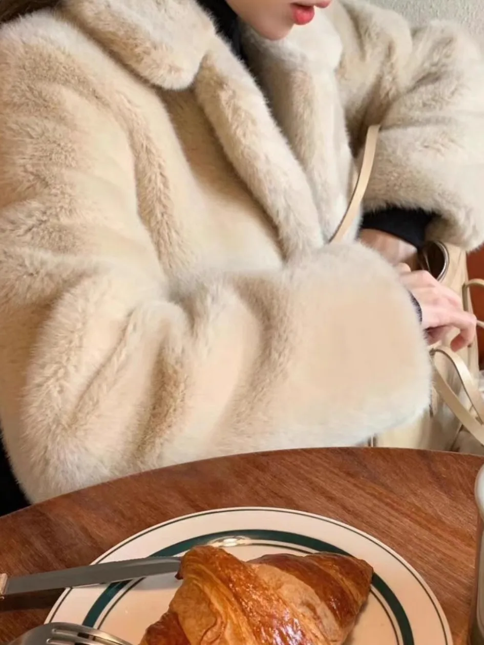 เสื้อโค้ทขนสัตว์ผู้หญิงทรงหลวม สีเรียบง่าย ปกบล็อก กระดุมเดี่ยว อุ่นสบาย ใส่ได้ทุกวัน เหมาะกับกิจกรรมกลางแจ้ง แขนยาว