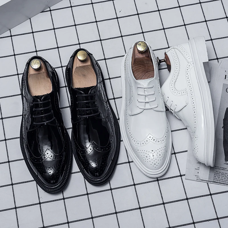 Men Patent Leather Wingtip Oxford ShoesWhite Loafers Men\'s Dress Shoes Business Luxury Fashion Formal Shoes Dress Wedding Shoes