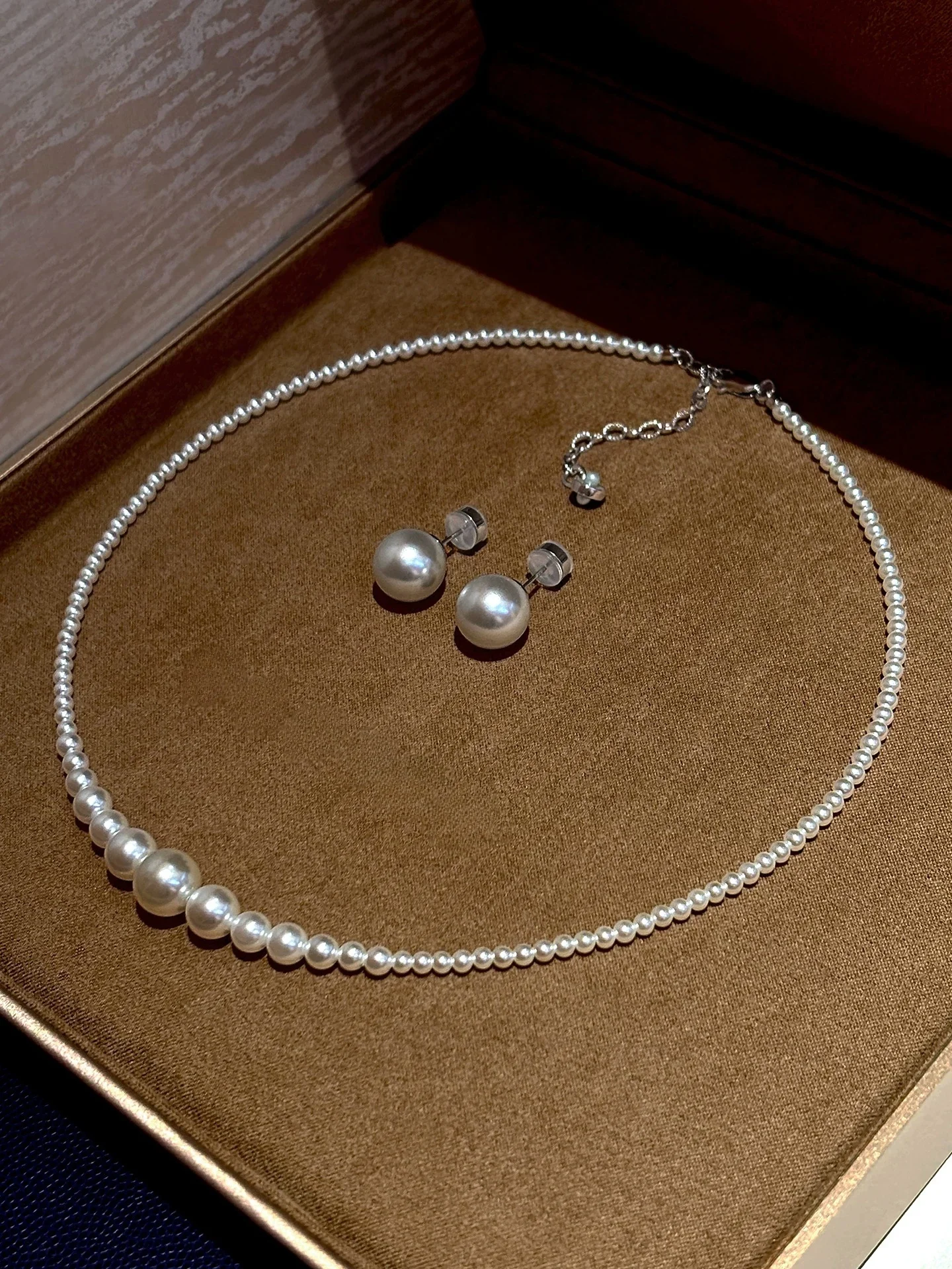French White Gradient Size Pearl Necklace for Women Luxury Stackable Delicate Banquet Clavicle Chain Elegant Neck Jewelry