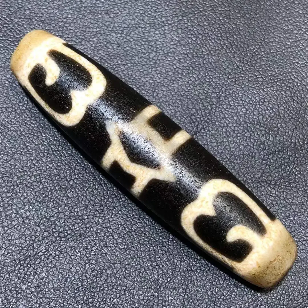 

Rare Energy Tibetan Old Agate Lotus Master Hat Totem dZi Bead pendant58.5×13.9mm