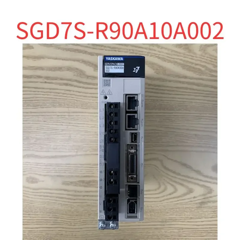 

Second-hand SGD7S-R90A30A002 servo driver 100W Test OK