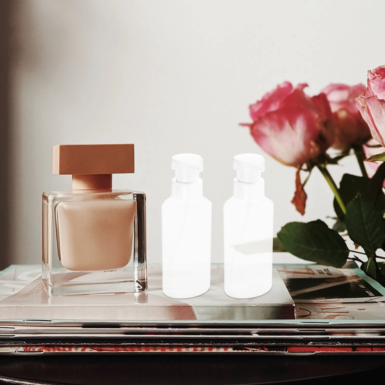 

Набор из 1 шт. портативных дорожных флаконов-дозаторов для пены: премиум-класс, пластиковые, пустые, для ухода за лицом, легкие, многоразовые, сжимаемые