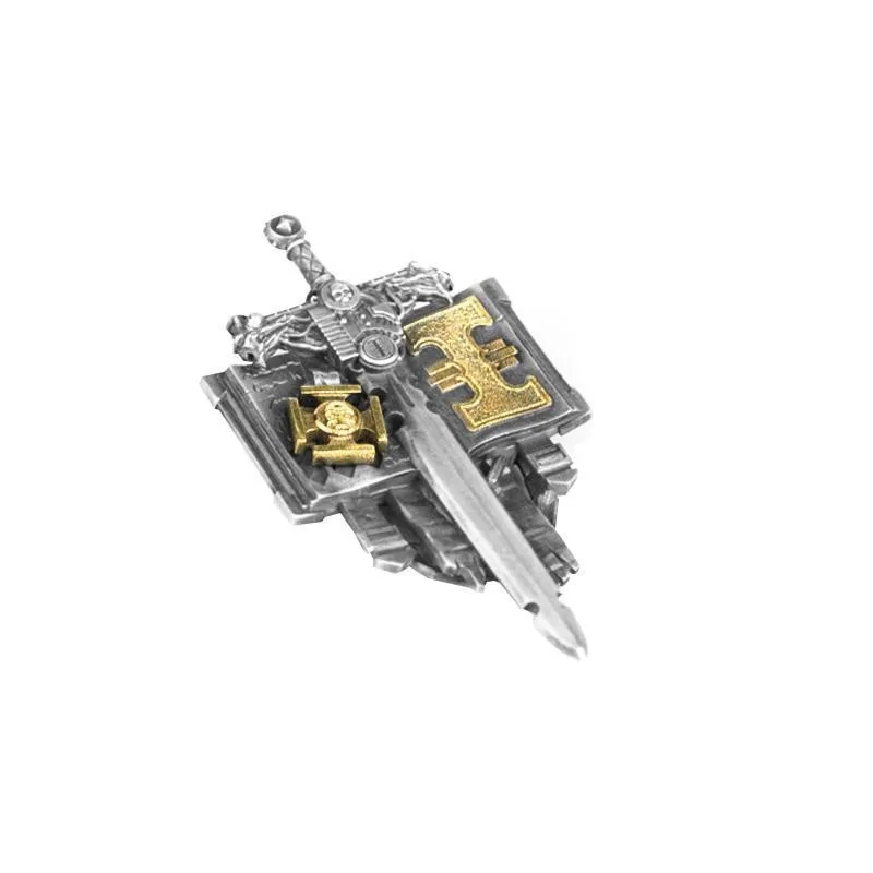 

2025 Star Cast Gray Knight Pendant Necklace
