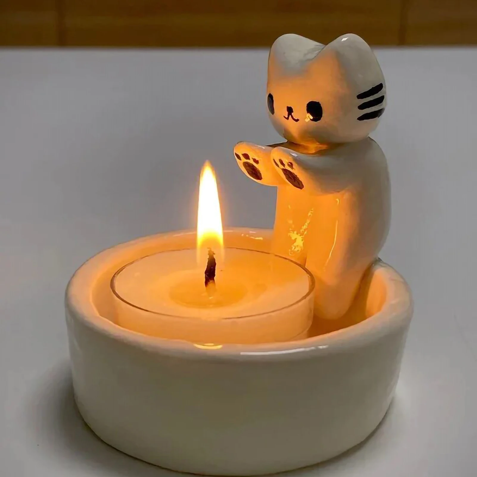 Kitten Candle Holder Cute Grilled Cat Aromatherapy Candle Holder Desktop Decorative Ornaments Birthday Gifts