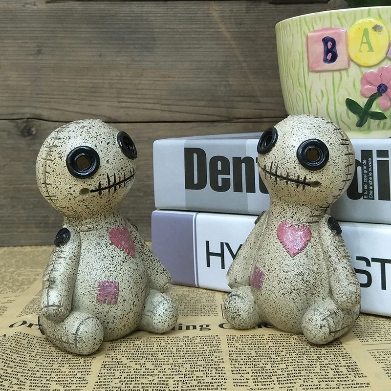 Cute doll desktop ornaments Creative home decor items for living room and entryway Resin craft ornaments