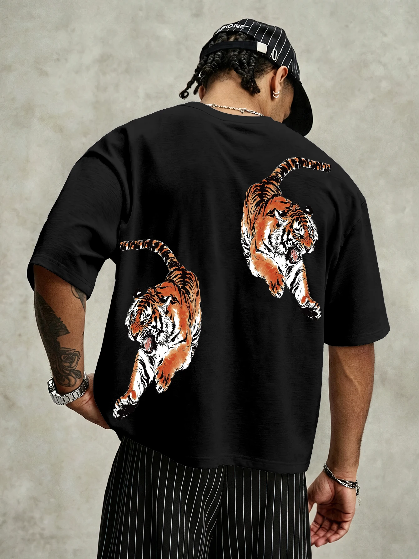 Men Oversized T-Shirt Double Roaring Tiger Ink Painting Print Loose Fit Short Sleeve Hip Hop Streetwear Tee S-XXL