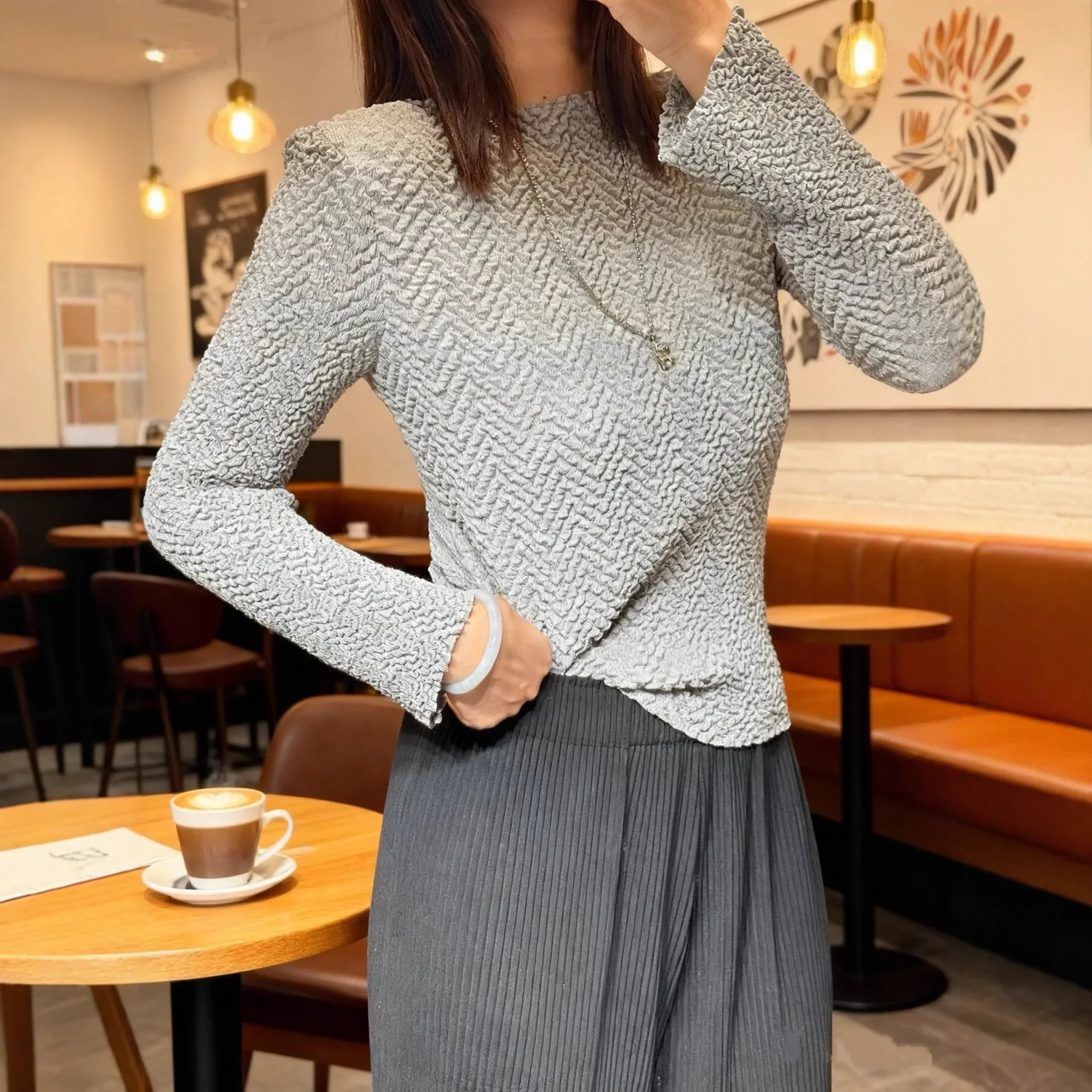 

Miyake Pleated 2026 New Fall Bottoming T-shirt Long-sleeved Slim Comfortable Soft High Elasticity Pleated Women's Tops Pleated