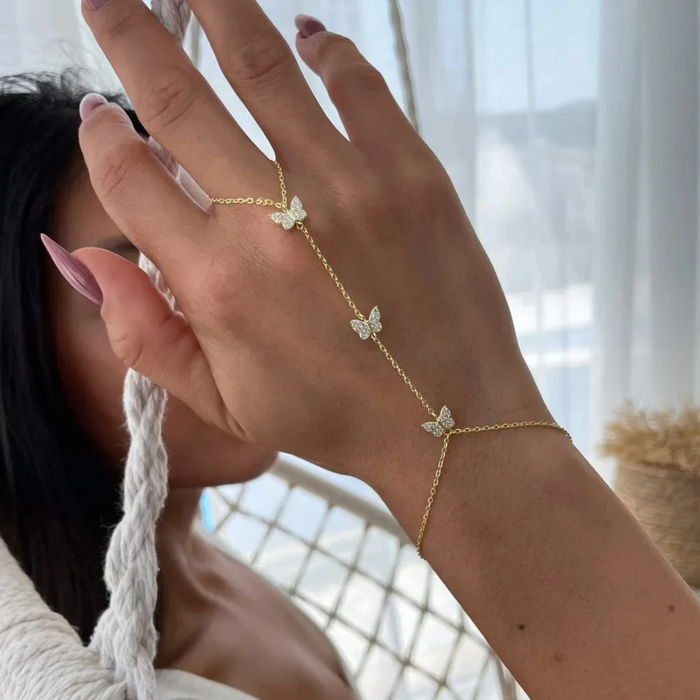 Charming Lady Butterfly Finger Bracelet Chain Y2k High Quality Jewelry Fashion Baroque Rhinestone Hand Accessories Party Gift