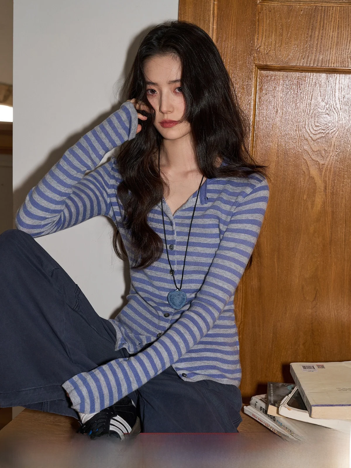 

Blue V-Ne Color Blo Stripe Long Sve Knitted Open Cardigan Women's Slim Fit Casual Top Spring 2026 New Sle