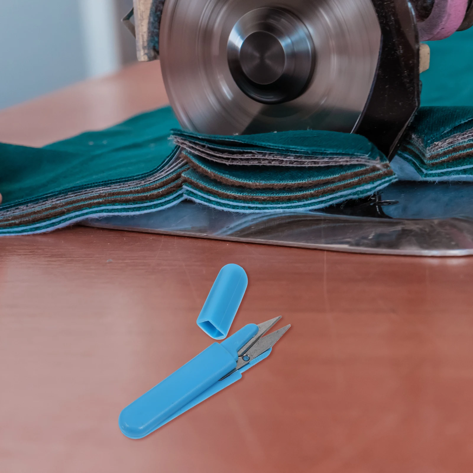 

4Pcs Mini Scissors Durable Tool for Mini Sewing Scissors Tailor Craft Trimming Embroidery Thread Cutter Lightweight