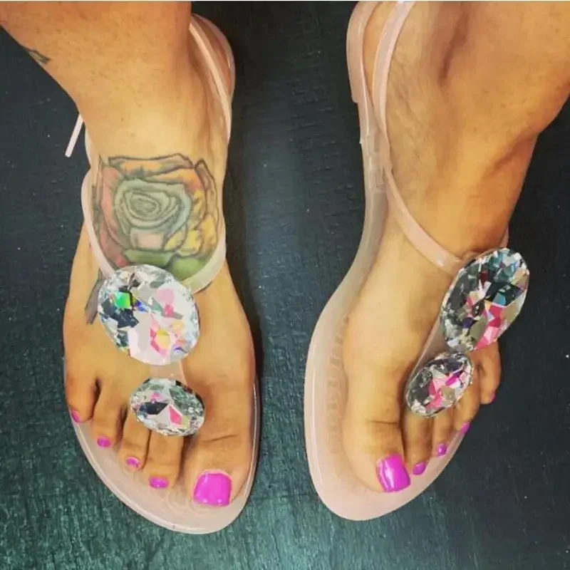 Summer Flat Women Sandals Rhinestone Fashion Crystal Female Beach Flip Flops Breathbale Big Size Outdoor Footwear Woman Shoes