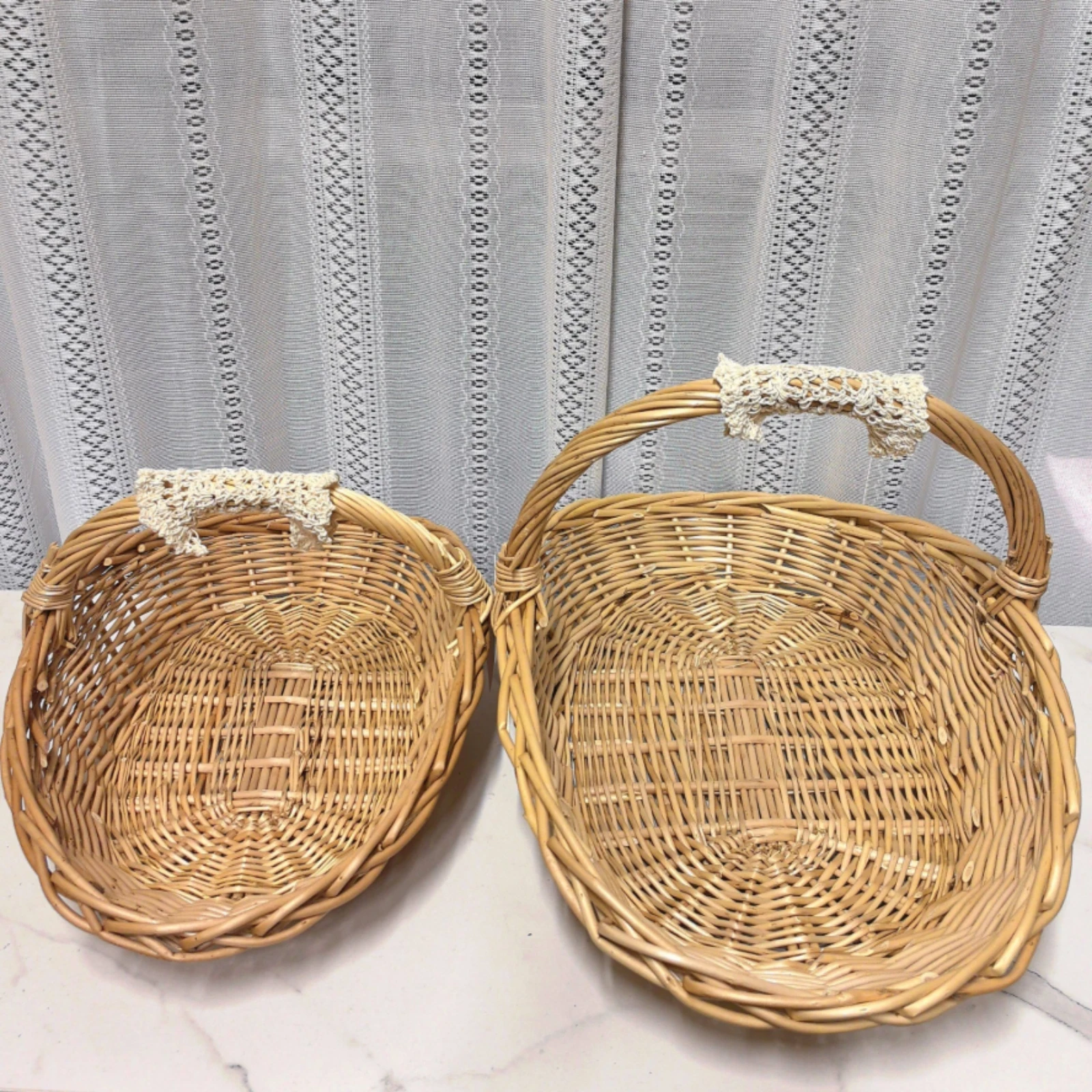 2 Pieces Wicker Storage Basket with Handle Handwoven Woven Fruit Basket Portable Multipurpose for Kitchen, Home Organization