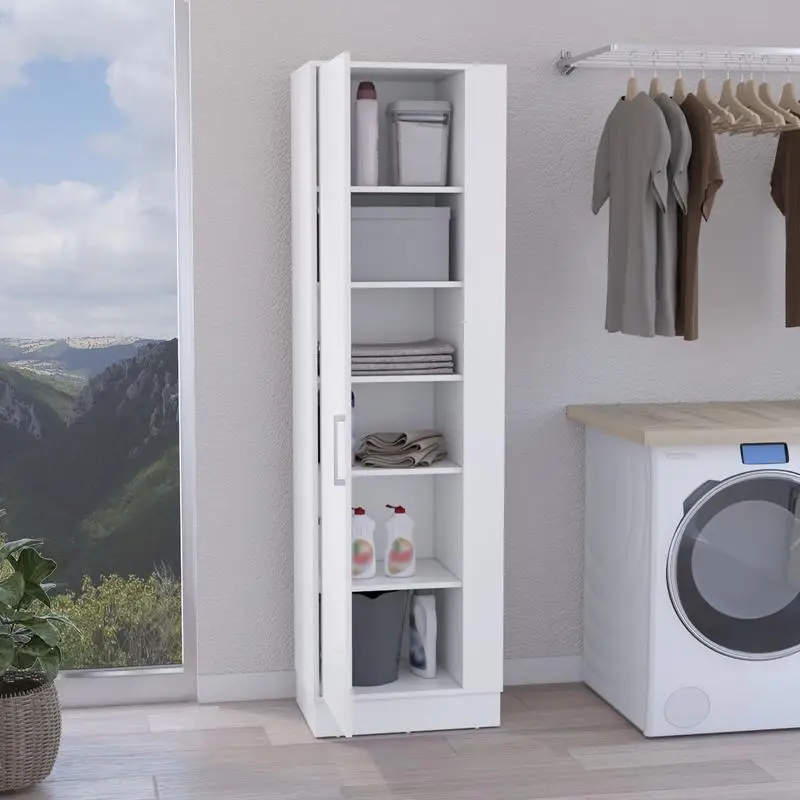 خزانة تخزين بيضاء مع حاملات مكنسة وأرفف داخلية