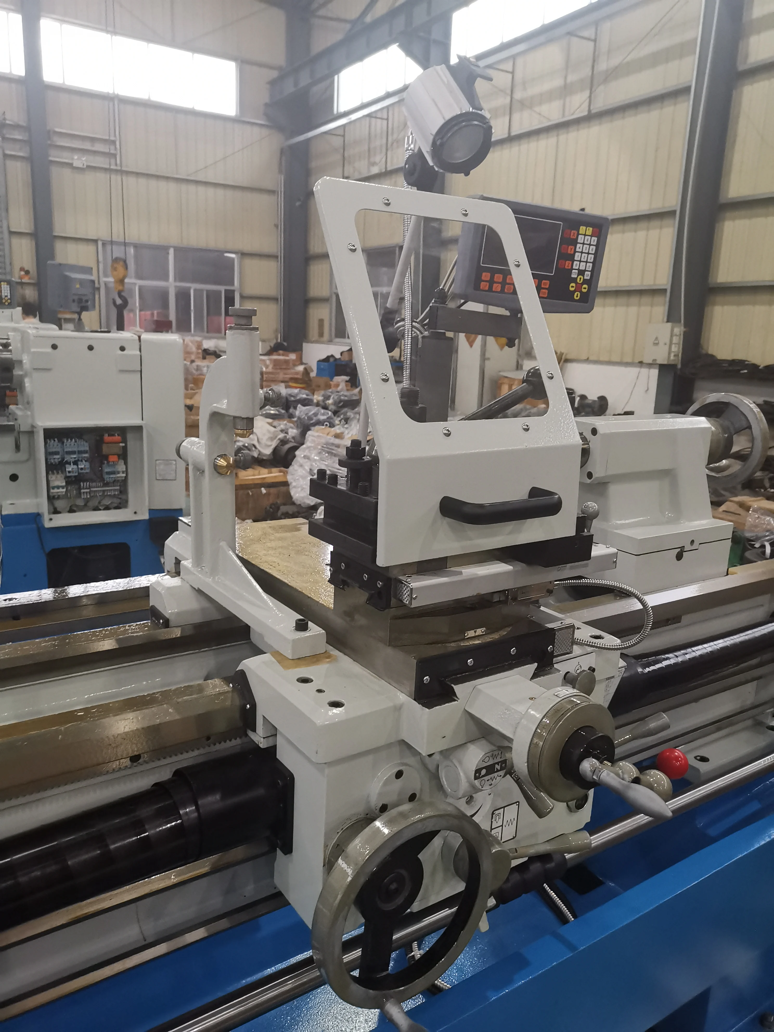 C6246/SP2114 2000mm  Universal Horizontal Gap Bed Lathe Machine for Metal with DRO