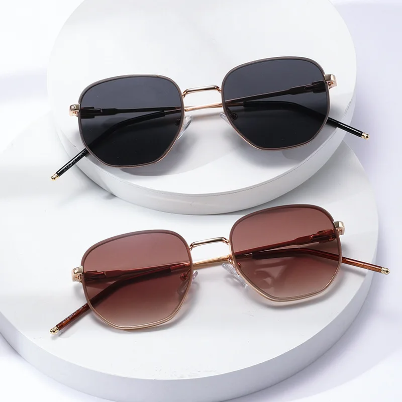 

Vintage Metal Men Sunglasses Brand Designer Sun Glasses Women Female Classic Driving Eyewear Uv400 Oculos De Sol Masculino