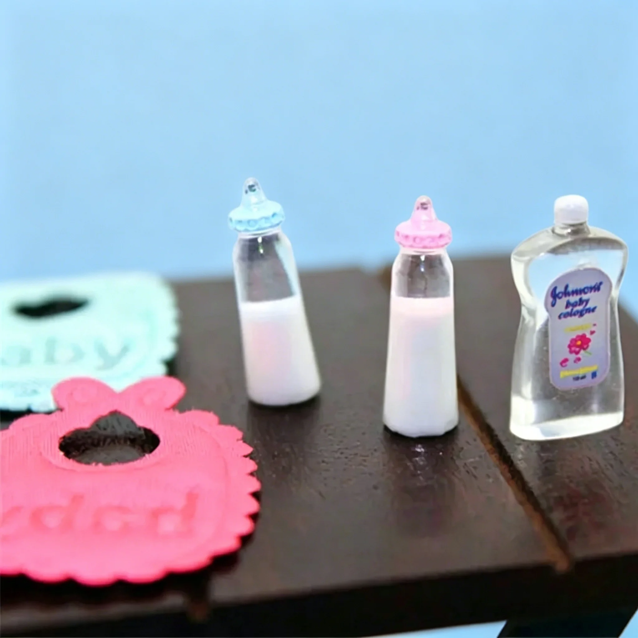 1:12 Scale Dollhouse Mini Baby Bottles Shampoo Bibs Set Nursery Accessories Gift view 4