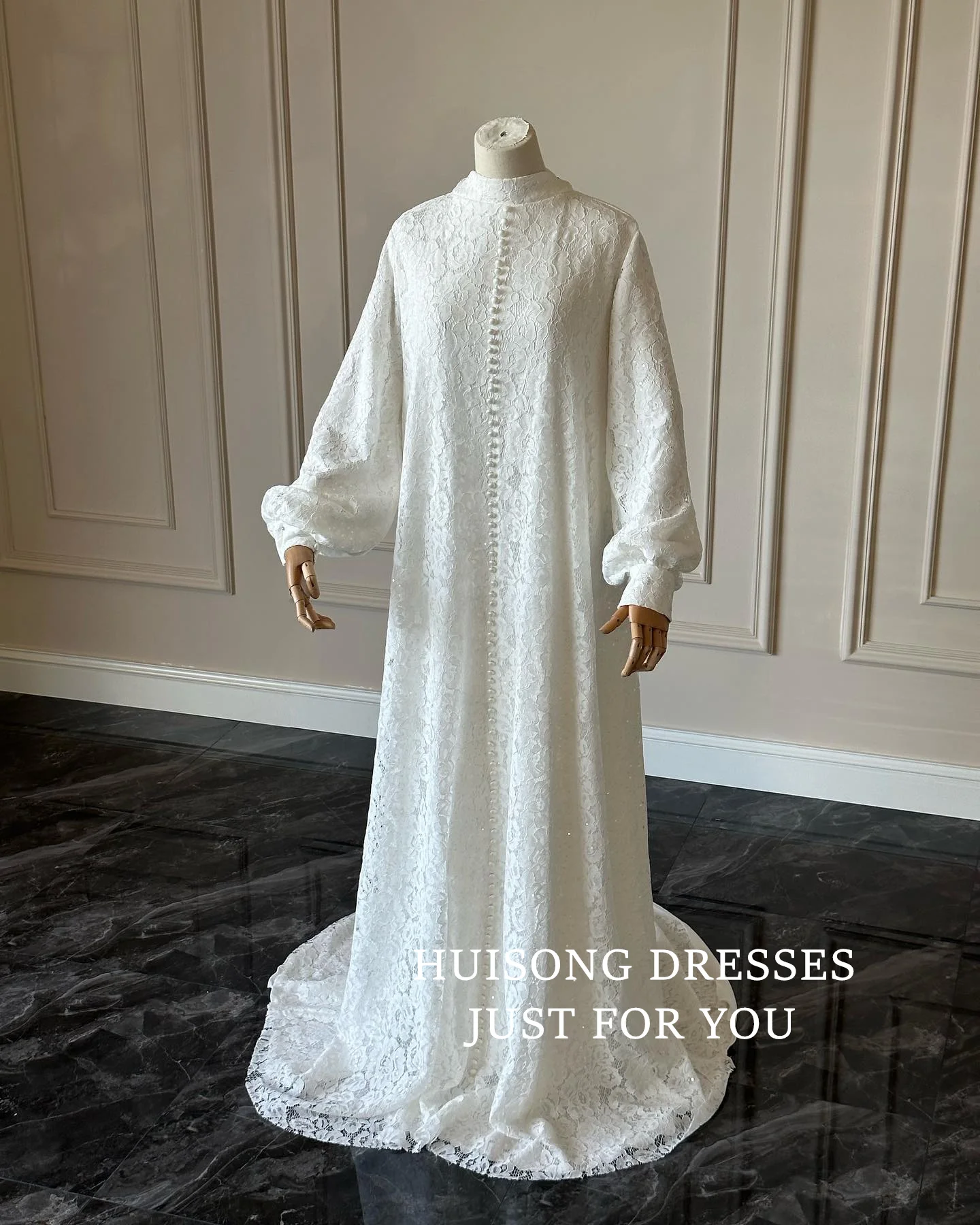HUISONG Customized Muslim Wedding Dresses Lace Appliques High-Neck Long Sleeves Bride Dress A-Line Modest Long Wedding Gown
