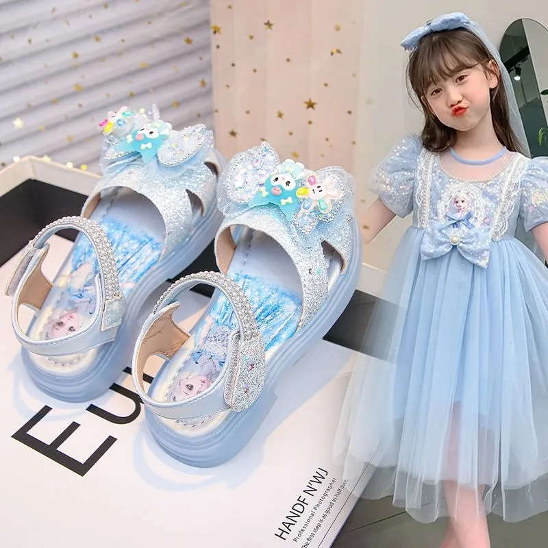 

Kuromi аниме Kawaii Sanrio детские повседневные сандалии с подсветкой, лето 2021, милая пляжная обувь, тапочки на мягкой подошве, подарки для детей