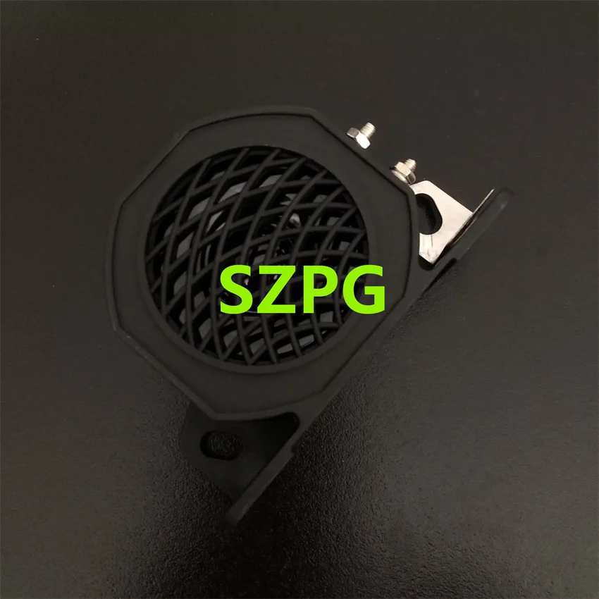 

Звуковой сигнал заднего хода 6651512 (аналог 6599931) совместим с Bobcat E08, E10, E25, E35, 418, A220; совместим с мини-погрузчиком New Holland L220