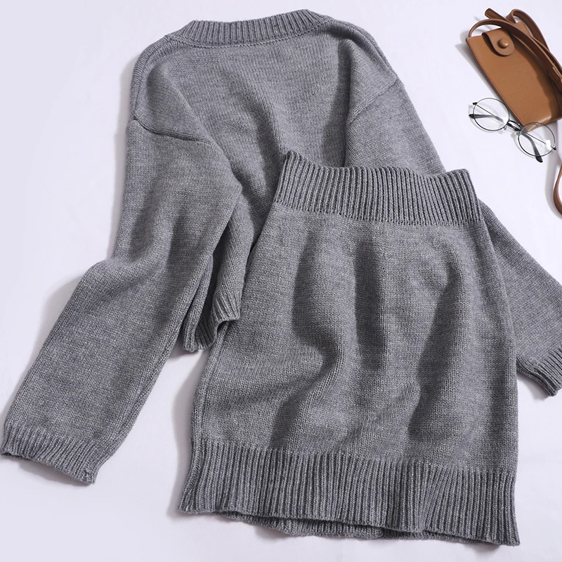 Women Fall/Winter Sweater 2 Piece Set Simple O-neck Long Sleeved Pullover and High Waist Button Up Bodycon Skirt Solid Knit Suit