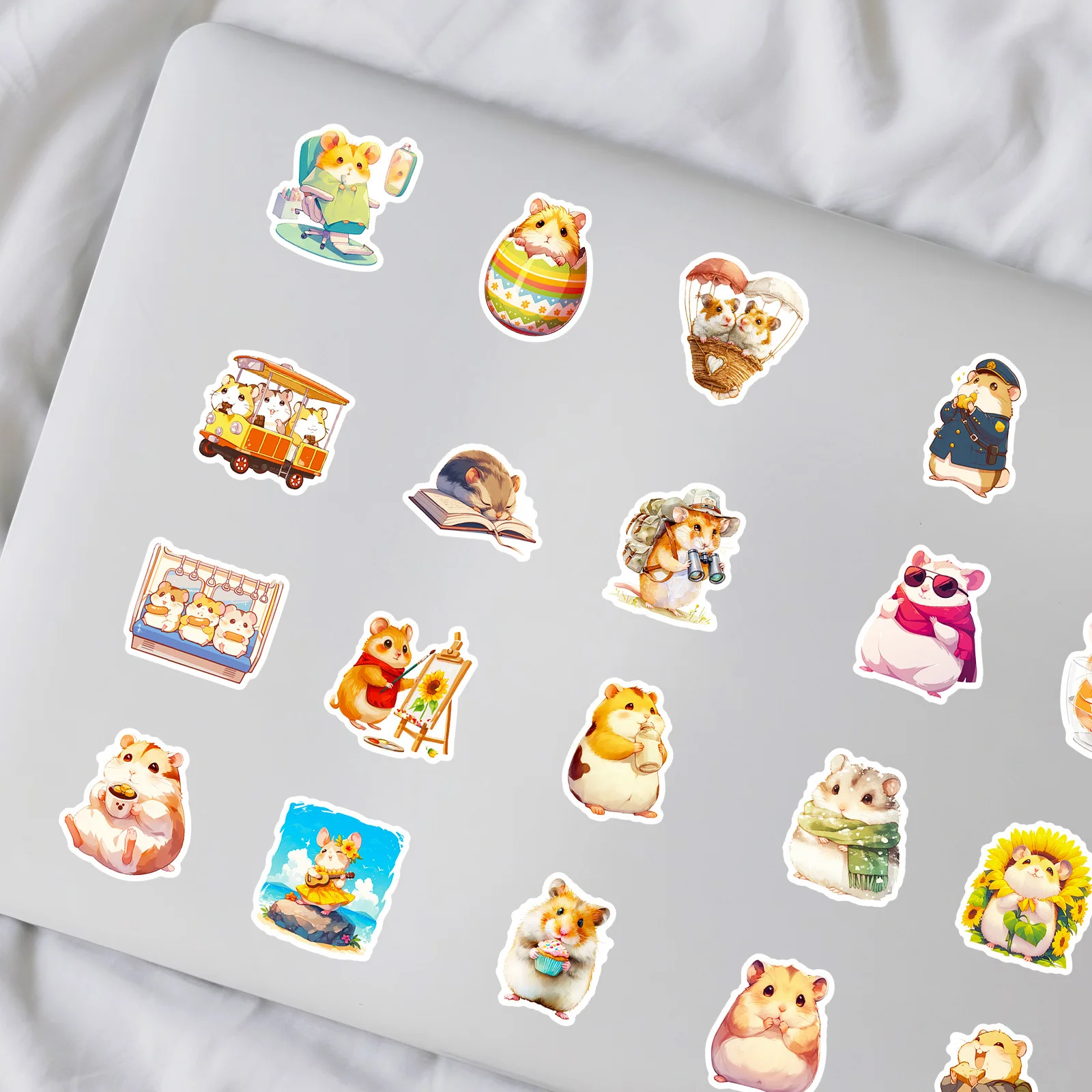 สติกเกอร์ลายกราฟฟิตี้แฮมสเตอร์น่ารักสไตล์สีน้ำ 56 ชิ้น สำหรับตกแต่งแก้วน้ำ กล่องเครื่องเขียน กระเป๋าเดินทาง เคสโทรศัพท์