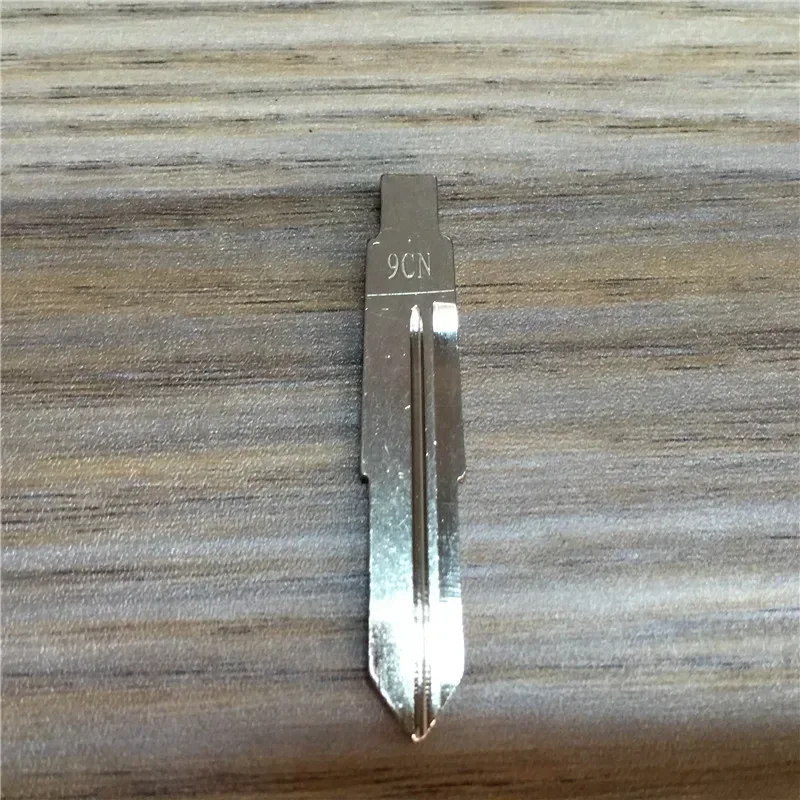 - For Chery Tiggo / A3 / A5 Storm 2 / Cowin 123 / Sons of the East 21 folding shell key folding key embryo for
