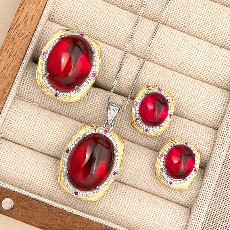 

New Hua Bi Pearl Genuine Plain Face Red Corundum Retro Light Luxury Set Main15*20-10*12