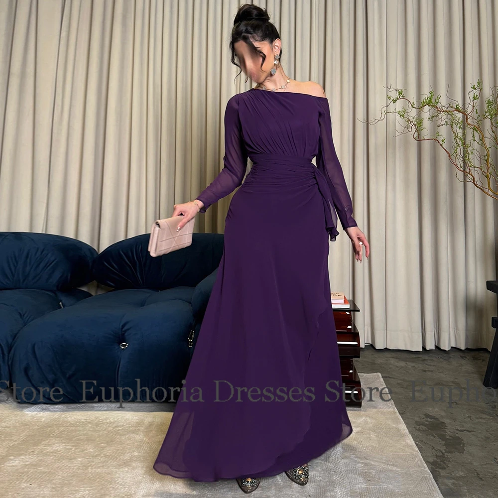 Vestidos de fiesta de Dubai Vestido de noche formal de gasa de una línea Púrpura Fuera del hombro Plisado Volantes fruncidos Vestido para ocasiones especiales Maxi