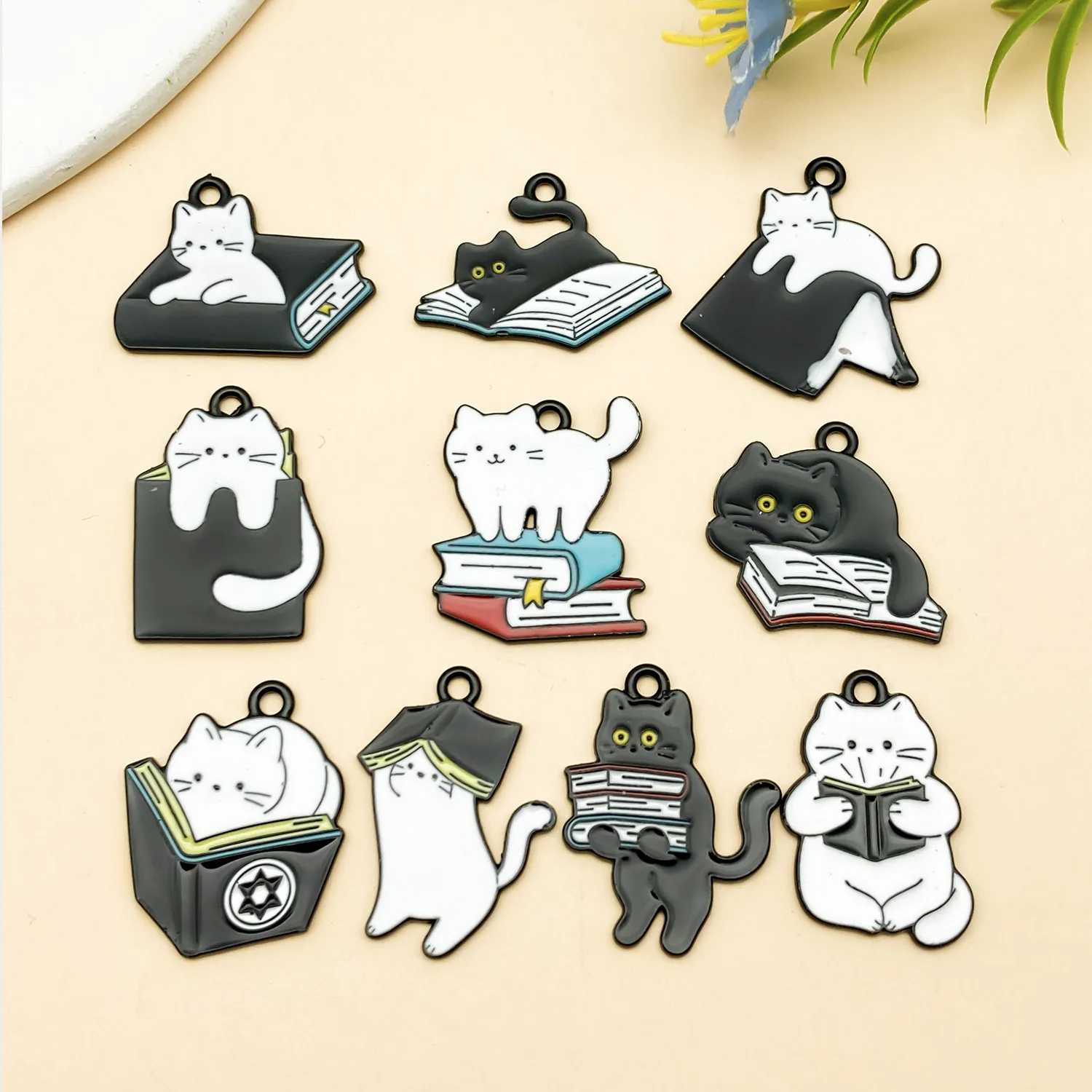 10pcs Dark Punk Style Mixed Cat Book Alloy Charms Pendants For Jewelry Making Findings DIY Earrings Necklace Keychain Supplie