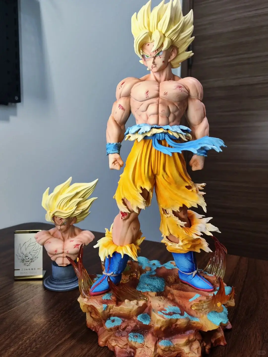 

Dragon Ball Z Son Goku Super Saiyan 2.0 Action Figure Premium Collectible Anime Statue Model Gift - Highly Detailed