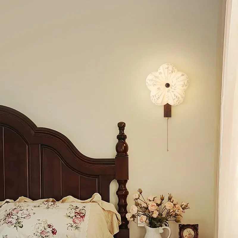 Oriental Aesthetics Wall Lamps Flower Shape Textile Crafts LED Wall Light Bedroom Bedhead Corridor Study Living Room Decoration