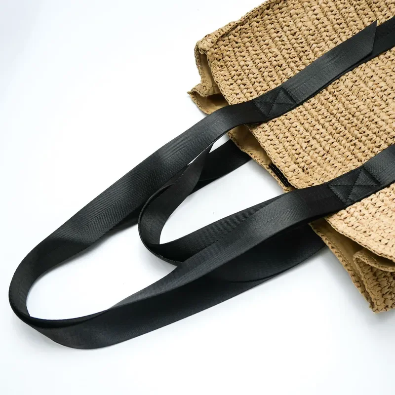 Retro hand-woven straw shoulder bag large capacity tote for women vacation beach travel accessory view 4