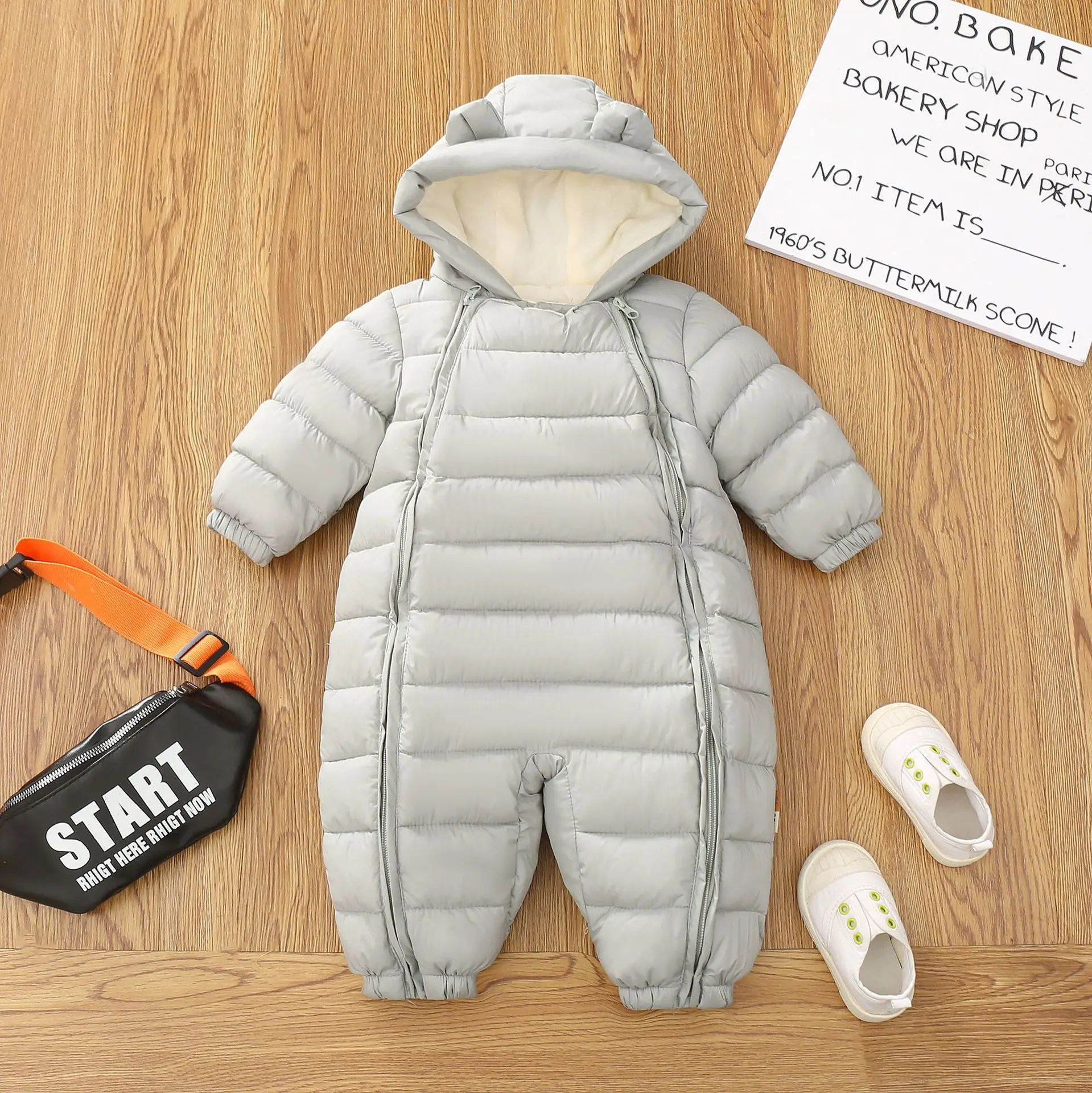 Baby Boys Girls Bodysuit Winter New Solid Color Lining Plus Velvet Thick Warm Hooded Jumpsuits For 6M-3Y Kids One Piece Rompers