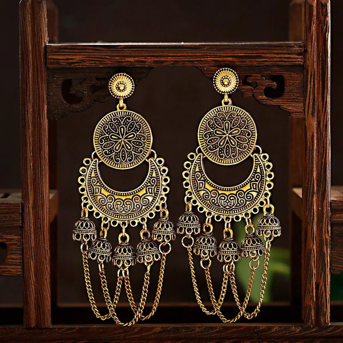 2024 Ретро индийские цзумки Jhumka Jhumki этнические из Золотого Сплава Резные круглые серьги-подвески с колокольчиком и кисточкой для женщин ювелирные изделия в стиле бохо