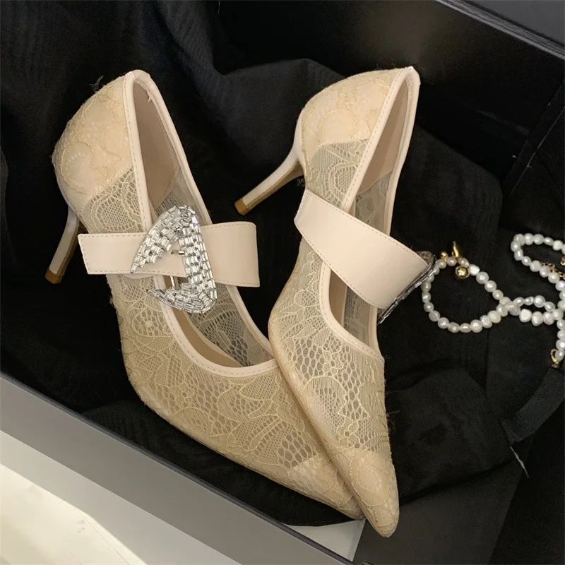

Сексуальные женские туфли Мэри Джейн с вырезами, кружевом и кристаллами, летние модные туфли на шпильке из сетчатой ткани, женские туфли для вечеринок и торжественных мероприятий
