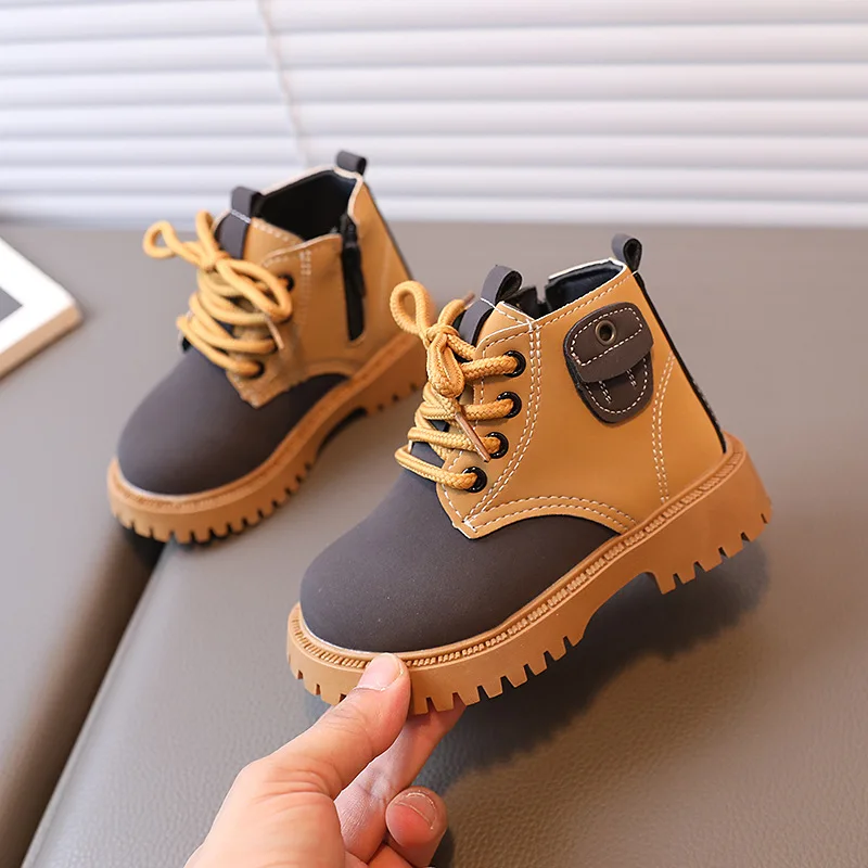 

Children Leather Boots Round Toes Patchwork Kids Short Boots Fashion Versatile 2025 Autumn Winter Boys Girls Ankle Boot Side Zip