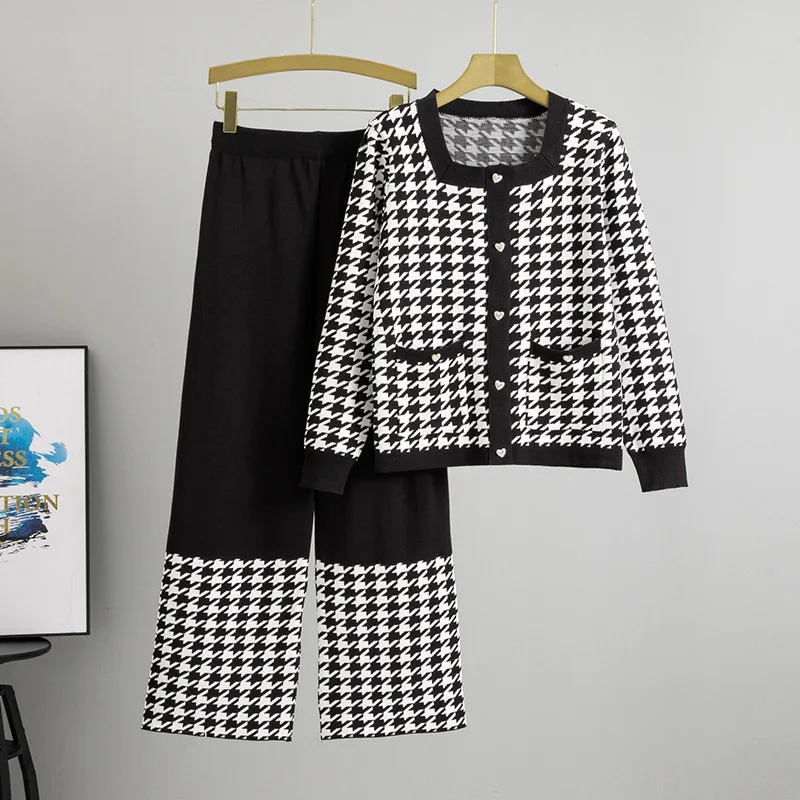 

Fashion Casual Suit for Women in Spring and Autumn New Korean Version Knitted Sweater, Casual Wide Leg Pants Two-piece Set