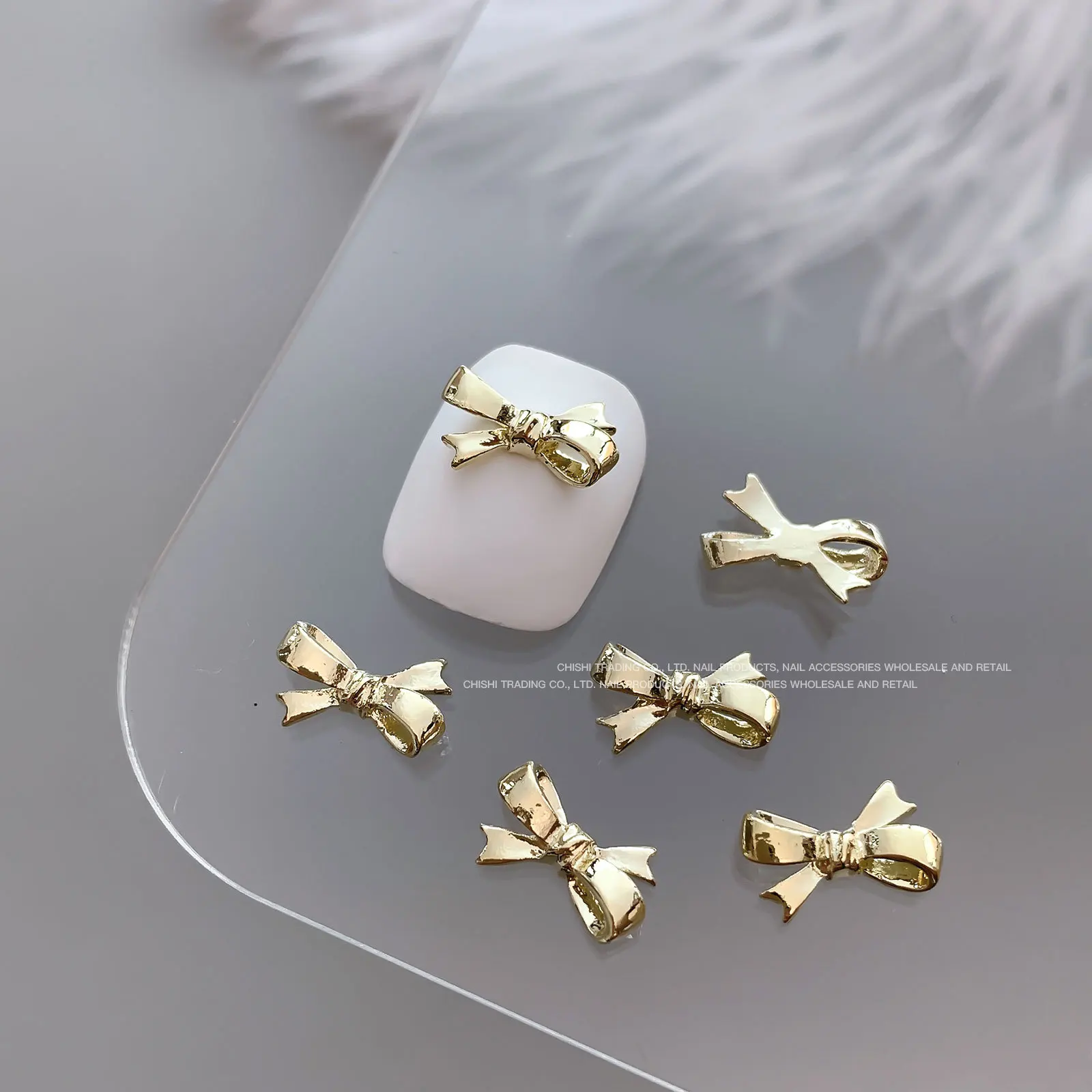 رائعة Bowknot اللؤلؤ الشريط حجر الراين ربطة القوس فيونكة الذهب الفضة سبائك معدنية شيك مسمار الفن زينة سحر مانيكير اكسسوارات