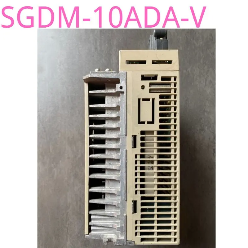 Used Yaskawa 1KW servo driver SGDM-10ADA-V Function OK