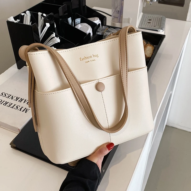 Casual Women\'s Large Capacity Tote Bag 2023 New Contrast Shoulder Strap Bucket Pack Chic Lady Student Versatile Crossbody Bags