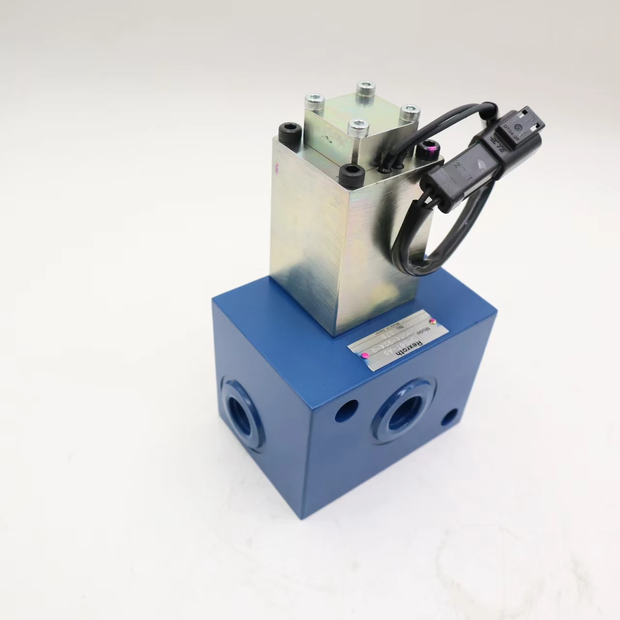 

Dump Truck Parts Dump Truck Hydraulic Valve HD465-7 HD605-7 HD785-5 Proportional Solenoid Valve 569-43-83171 Valve Proportional