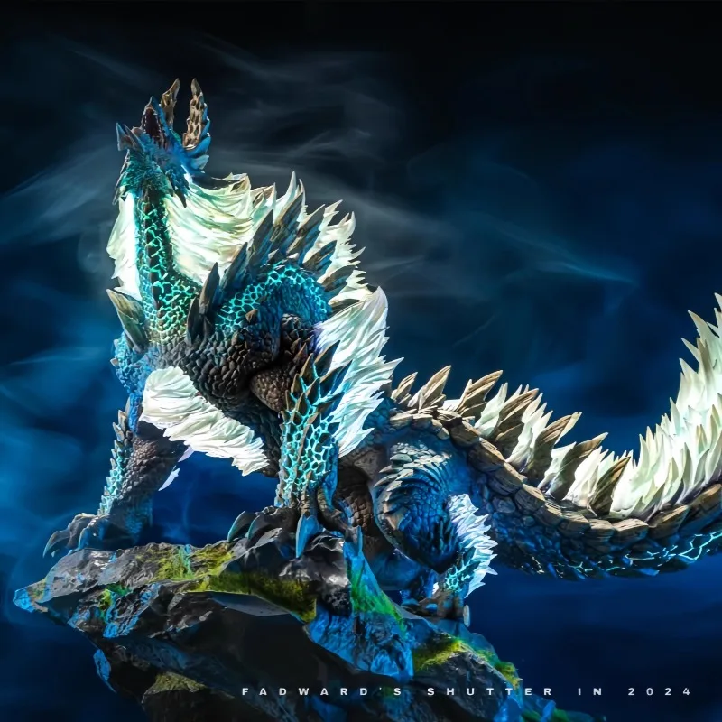 Monster Hunter Action Figure Thunder Wolf Large Size Figure Model Ornaments Box Toys